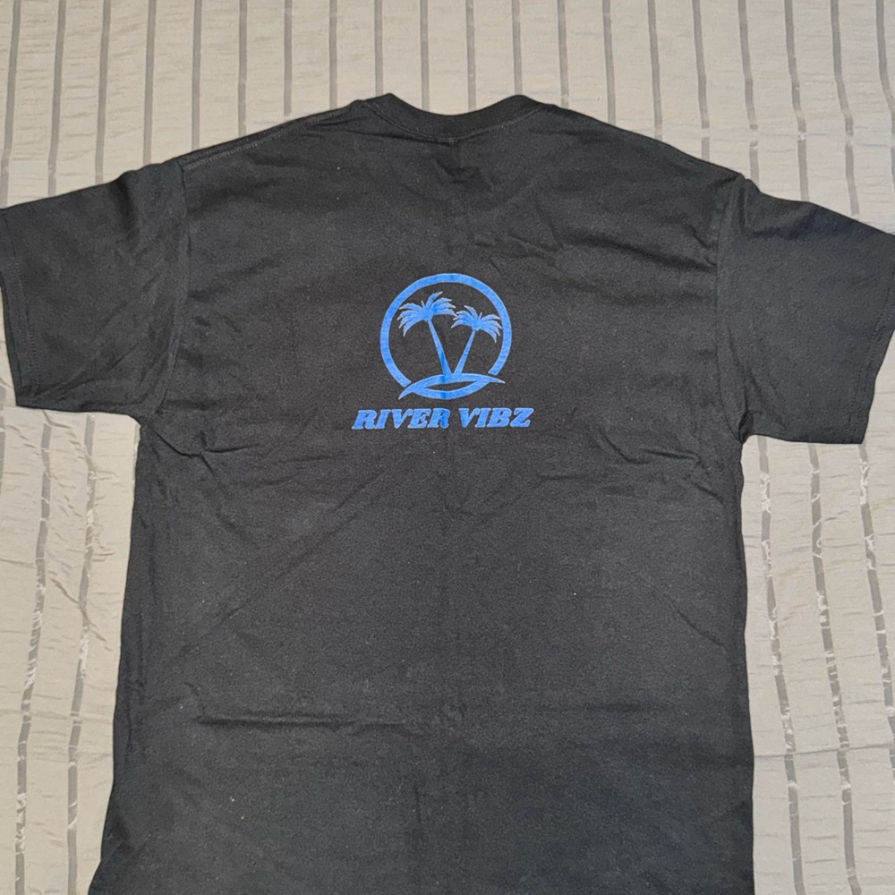 River Vibz Black T-Shirt | Palm Tree Logo Lake Life Tee | New Never Worn